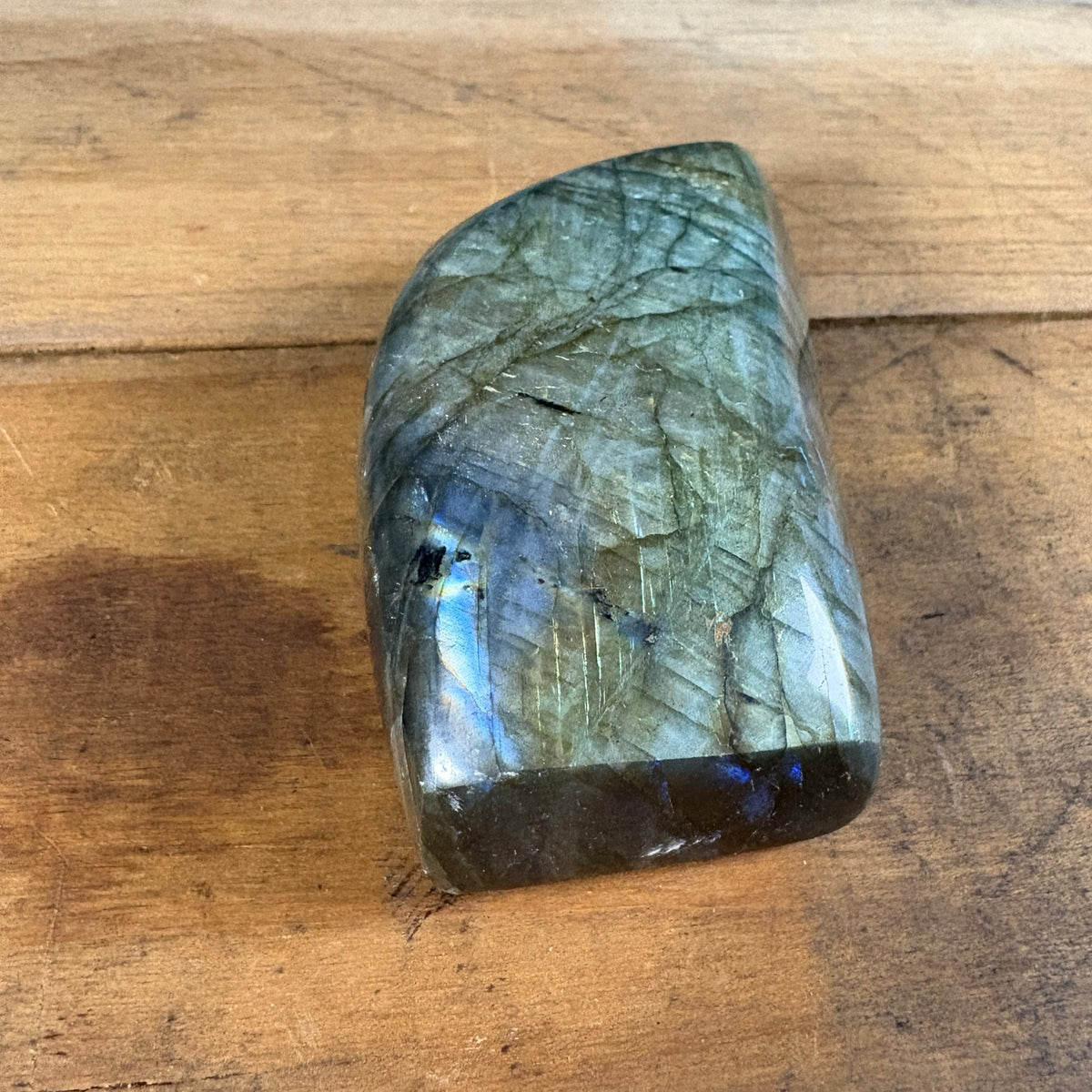 Labradorite freeform blue flash detail