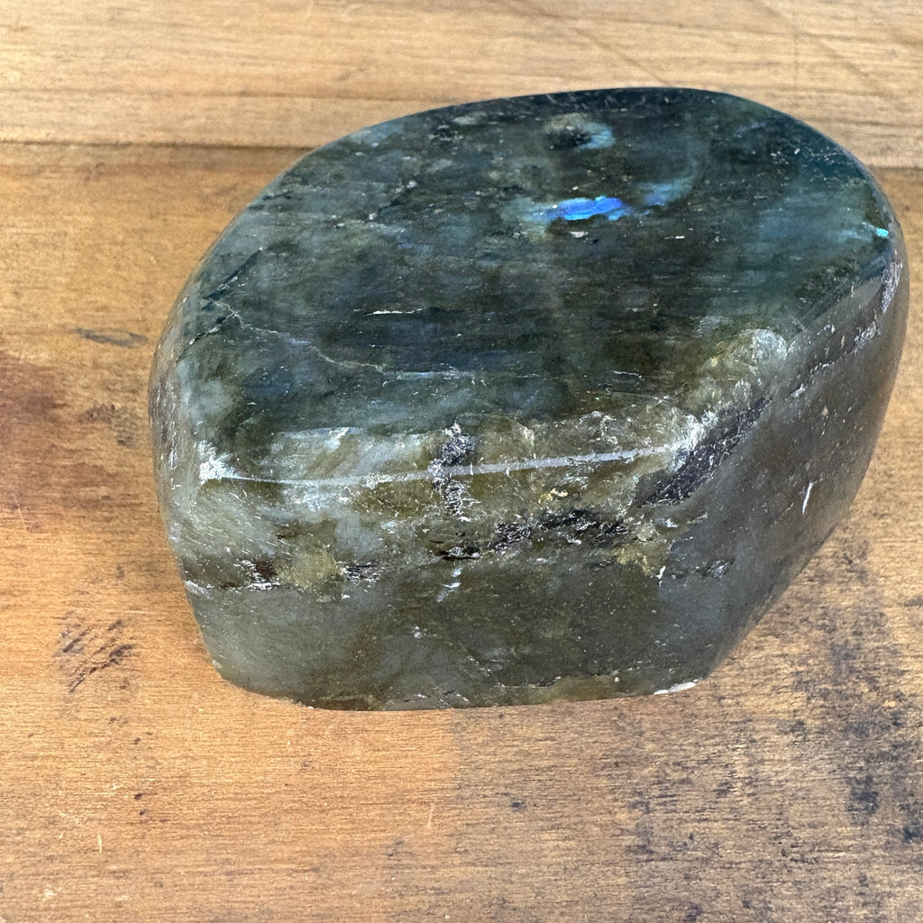 Labradorite freeform resting color angle